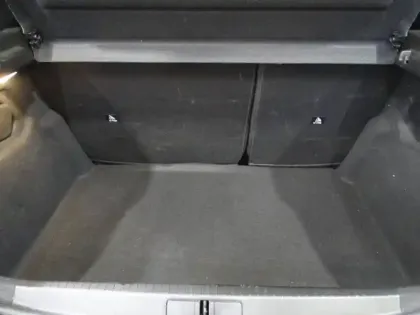 Photo 12 Peugeot 208  1.2 Hybrid 110ch GT e-DCS6