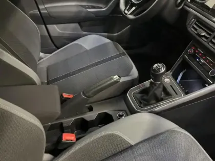 Photo 11 Volkswagen Polo  1.0 TSI 110ch R-Line Euro6d-T