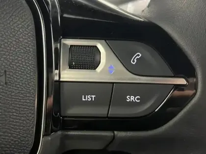 Photo 13 Peugeot 2008  1.2 100ch S&S Allure