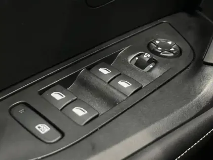 Photo 9 Peugeot 2008  1.2 100ch S&S Allure