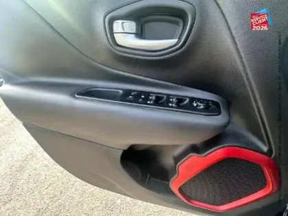 Photo 14 Jeep Renegade  1.3 Turbo T4 240ch PHEV 4xe Trailhawk BVA6 eAWD