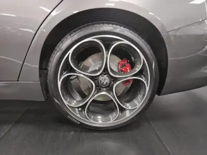 Photo 10 Alfa Romeo Giulia  2.2 Diesel 210ch Veloce Q4 AT8