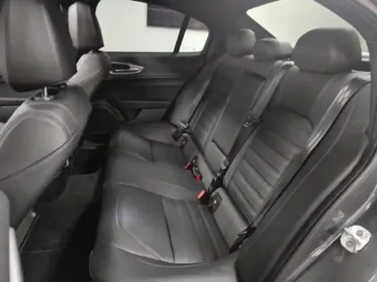 Photo 9 Alfa Romeo Giulia  2.2 Diesel 210ch Veloce Q4 AT8