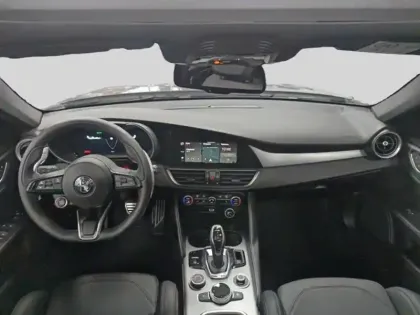 Photo 7 Alfa Romeo Giulia  2.2 Diesel 210ch Veloce Q4 AT8