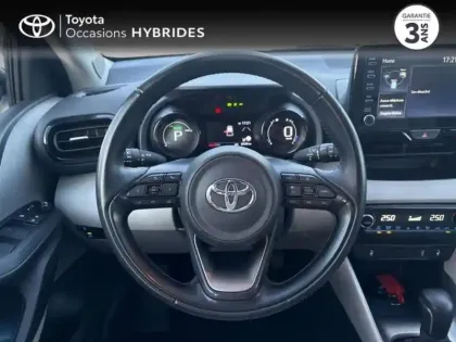 Photo 12 Toyota Yaris  116h Iconic 5p MY22