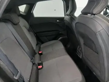 Photo 7 Renault Captur  1.8 E-Tech full hybrid 160ch Techno - 25