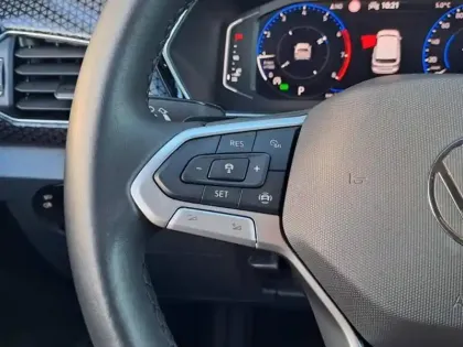 Photo 10 Volkswagen T-cross  1.0 TSI 110ch R-Line Tech DSG7