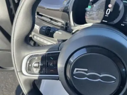 Photo 12 Fiat 500  e 118ch Pack Confort MY23