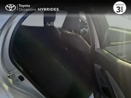 Photo 21 Toyota Yaris  116h Design 5p