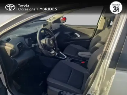 Photo 10 Toyota Yaris  116h Design 5p