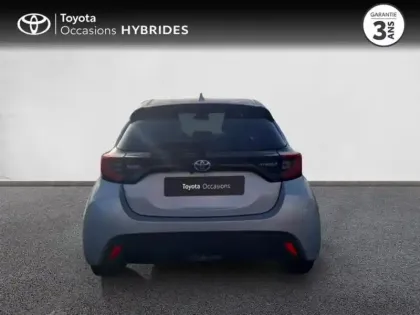 Photo 18 Toyota Yaris  116h Design 5p
