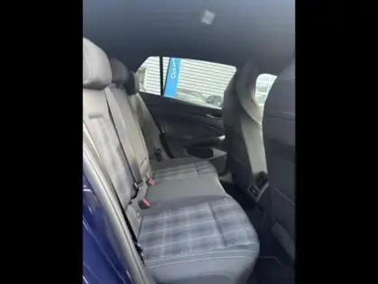 Photo 13 Volkswagen Golf  2.0 TDI SCR 200ch GTD DSG7