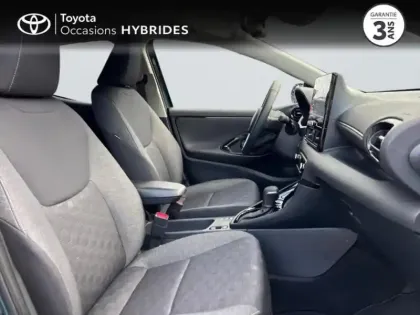Photo 20 Toyota Yaris  116h Design 5p MC24