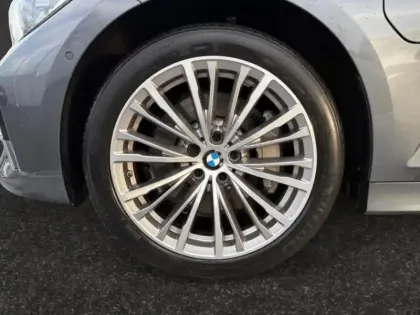 Photo 13 BMW Serie 3 Série 3 330eA 292ch Luxury 10cv