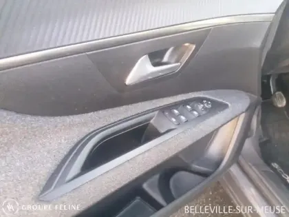 Photo 11 Peugeot 5008  1.2 PureTech 130ch S&S Active Pack