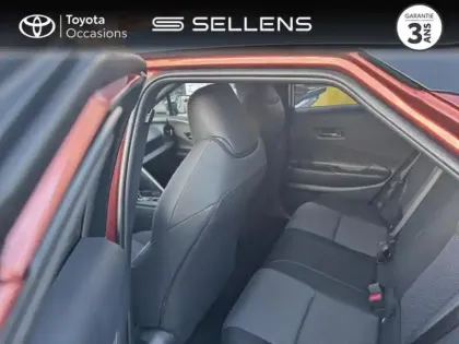 Photo 11 Toyota C-HR  1.8 Hybride 140ch Collection MY26