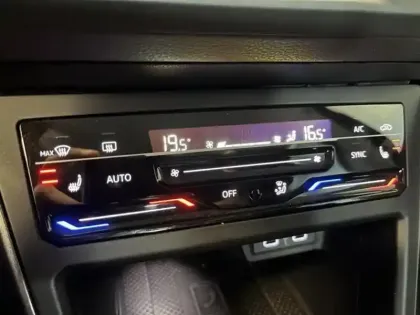 Photo 9 Volkswagen Polo  1.0 TSI 110ch Style DSG7