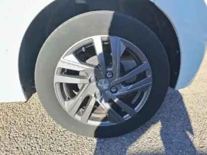 Photo 10 Peugeot 208  1.2 PureTech 75ch S&S Active