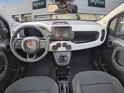 Photo 8 Fiat Panda  Pandina 1.0 65ch BSG S&S Cross