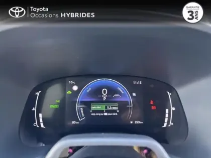 Photo 13 Toyota Aygo  X 116h Graphic