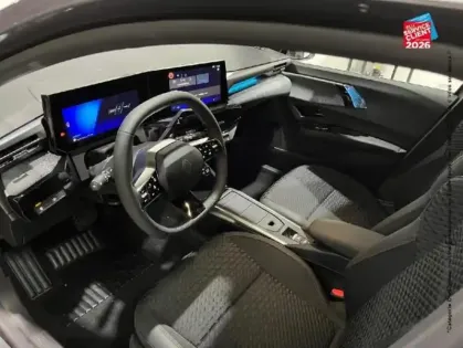 Photo 14 Renault Clio  1.8 E-Tech 160ch full hybrid Techno