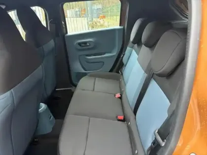 Photo 8 Fiat Grande Panda  1.2 Hybrid 100ch Icône eDCT6