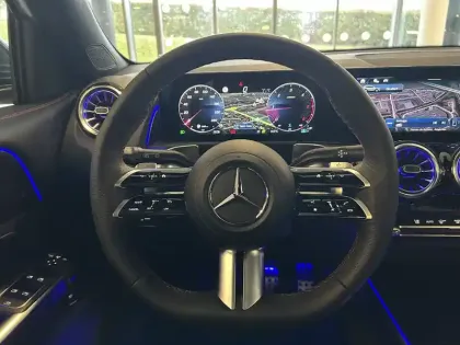 Photo 5 Mercedes GLB  200 d 8G-DCT