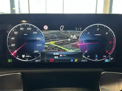 Photo 7 Mercedes GLB  200 d 8G-DCT