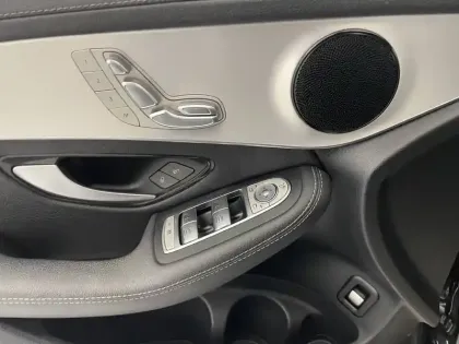 Photo 43 Mercedes Classe GLC GLC 200 d 9G-Tronic