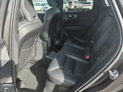 Photo 5 Volvo Xc60  T6 AWD Hybride rechargeable 253 ch+145 ch Geartronic 8