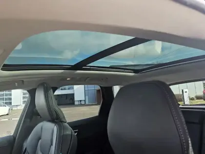 Photo 9 Volvo Xc60  T6 AWD Hybride rechargeable 253 ch+145 ch Geartronic 8