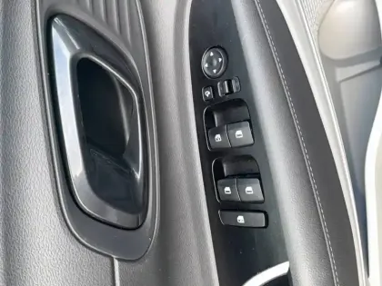 Photo 9 Hyundai Bayon  1.0 T-GDi 100 Hybrid 48V