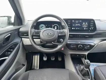 Photo 5 Hyundai Bayon  1.0 T-GDi 100 Hybrid 48V