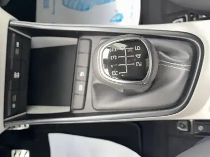 Photo 30 Hyundai Bayon  1.0 T-GDi 100 Hybrid 48V