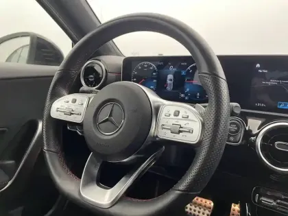 Photo 76 Mercedes Classe A  180 d 7G-DCT