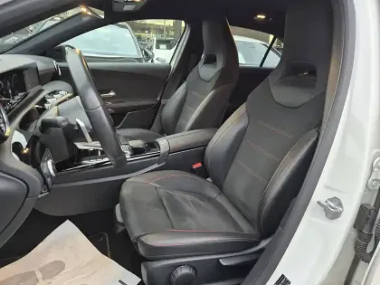 Photo 10 Mercedes Classe A  180 d 7G-DCT