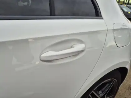 Photo 5 Mercedes Classe A  180 d 7G-DCT