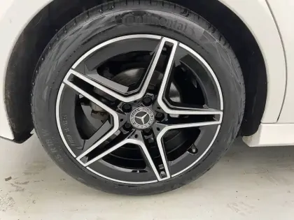 Photo 71 Mercedes Classe A  180 d 7G-DCT