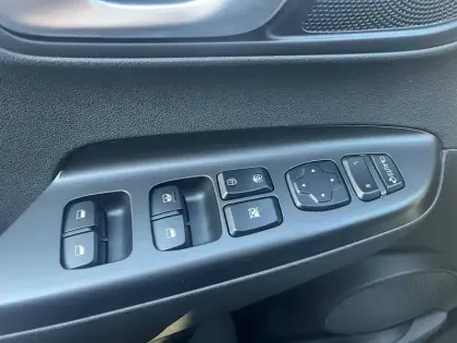 Photo 9 Hyundai Kona  Electrique 39 kWh - 136 ch