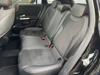 Photo 11 Mercedes GLA  200 d 8G-DCT