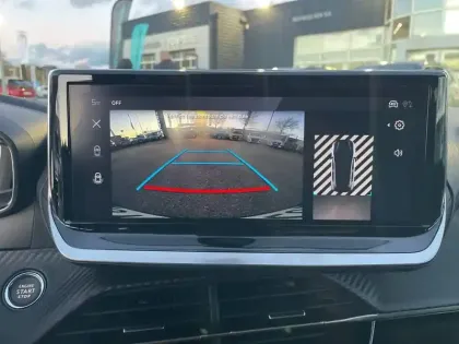 Photo 20 Peugeot 208  Electrique 50 kWh 136ch