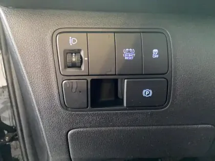 Photo 9 Hyundai Staria  1.6 T-GDI 225 Hybrid BVA6