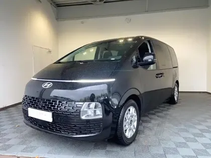 Photo Hyundai Staria Creative