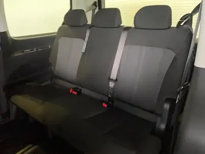 Photo 17 Hyundai Staria  1.6 T-GDI 225 Hybrid BVA6