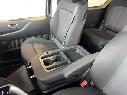 Photo 16 Hyundai Staria  1.6 T-GDI 225 Hybrid BVA6