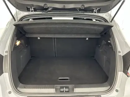 Photo 17 Renault Captur  E-Tech full hybrid 145 ch