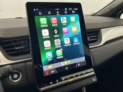 Photo 23 Renault Captur  E-Tech full hybrid 145 ch