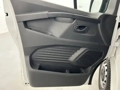 Photo 19 Renault Trafic  FGN L1H1 3T BLUE DCI 130 GSR2