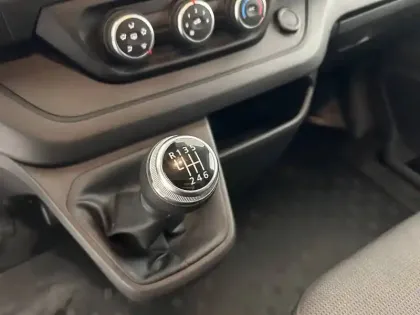 Photo 21 Renault Trafic  FGN L1H1 3T BLUE DCI 130 GSR2