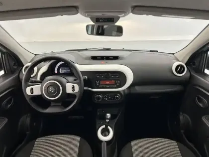 Photo 47 Renault Twingo  III E-Tech